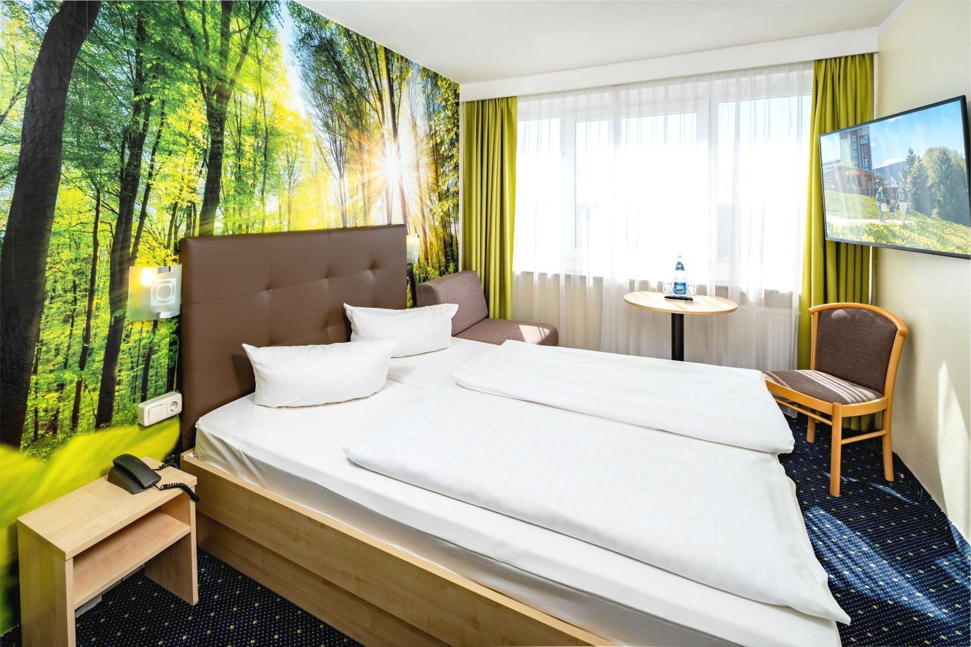 Ahorn Hotel Am Fichtelberg クロルト・オーバーヴィーゼンタール エクステリア 写真