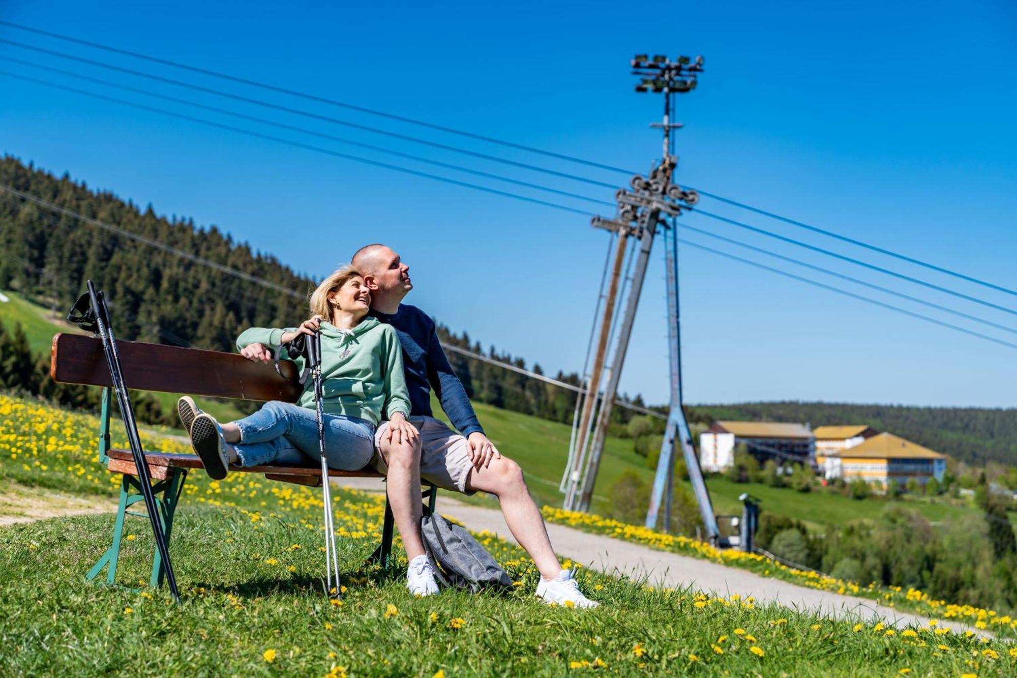 Ahorn Hotel Am Fichtelberg クロルト・オーバーヴィーゼンタール エクステリア 写真