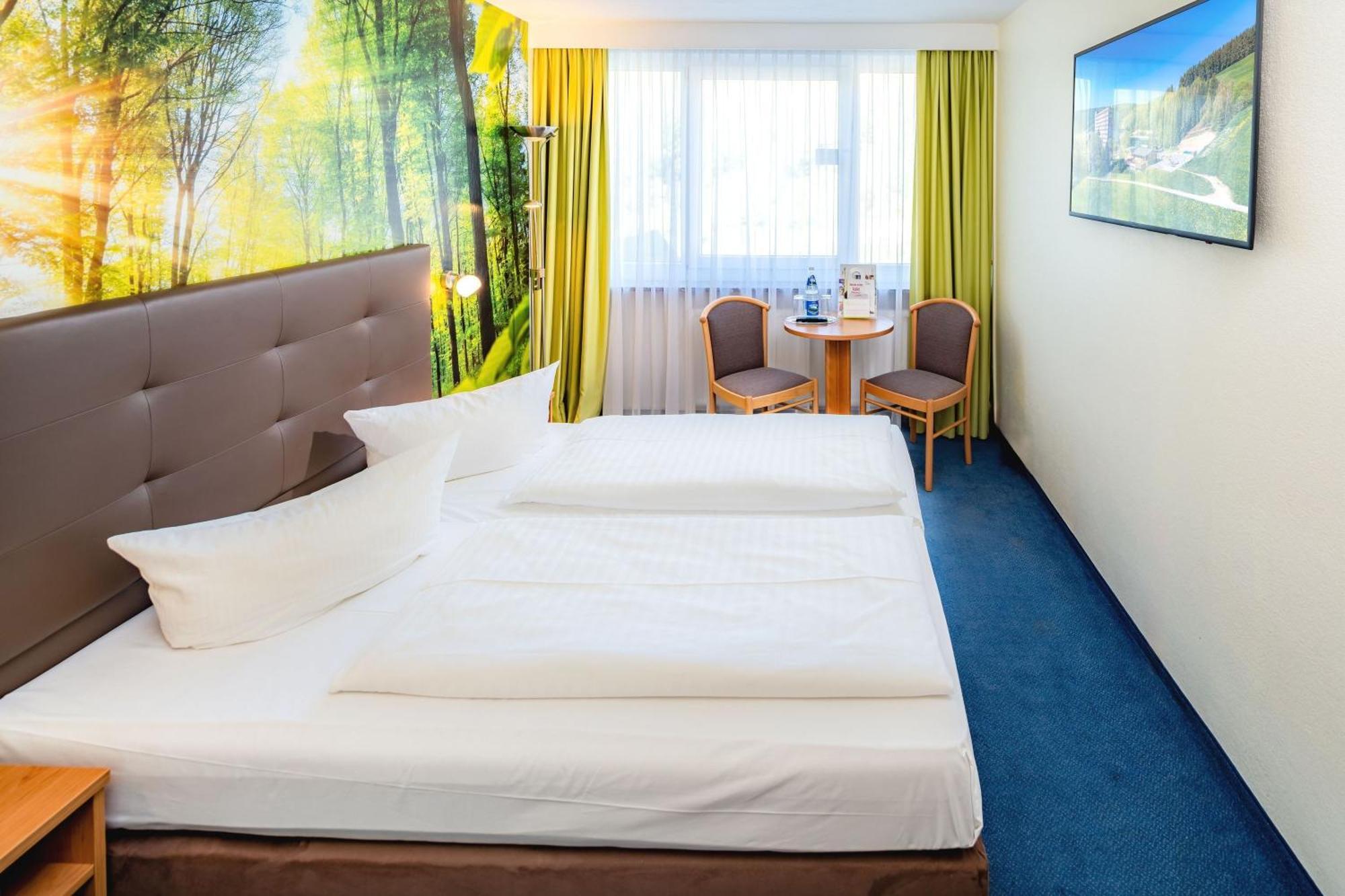 Ahorn Hotel Am Fichtelberg クロルト・オーバーヴィーゼンタール エクステリア 写真