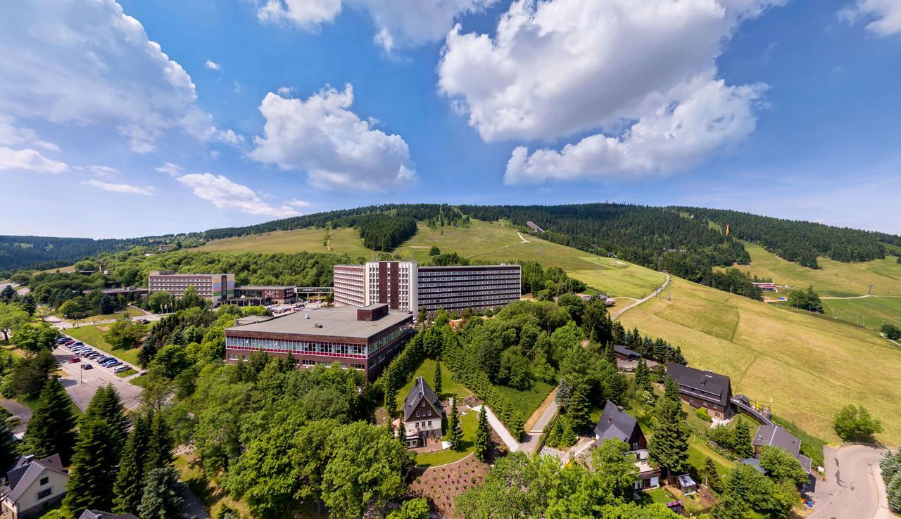 Ahorn Hotel Am Fichtelberg クロルト・オーバーヴィーゼンタール エクステリア 写真